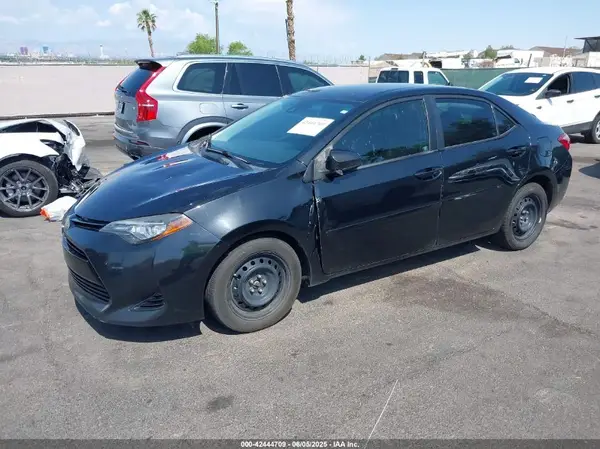 2T1BURHE9HC839616 2017 TOYOTA COROLLA - Image 2