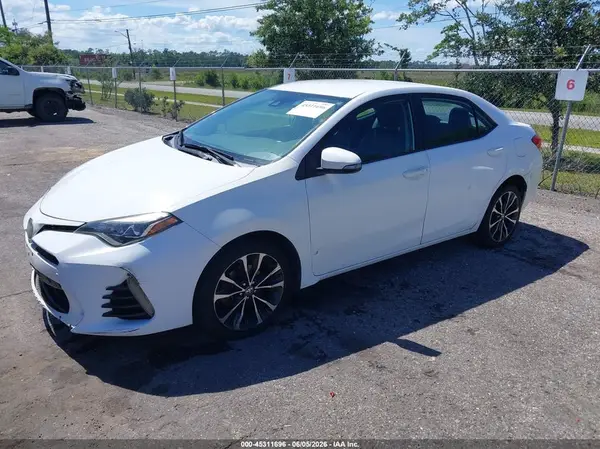 2T1BURHE9HC842614 2017 TOYOTA COROLLA - Image 2