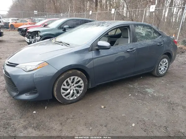2T1BURHE9HC852544 2017 TOYOTA COROLLA - Image 2