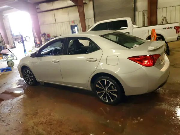 2T1BURHE9HC852740 2017 TOYOTA COROLLA - Image 2