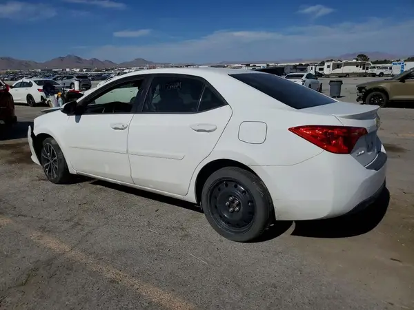 2T1BURHE9HC854827 2017 TOYOTA COROLLA - Image 2