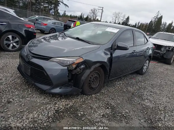 2T1BURHE9HC860188 2017 TOYOTA COROLLA - Image 2