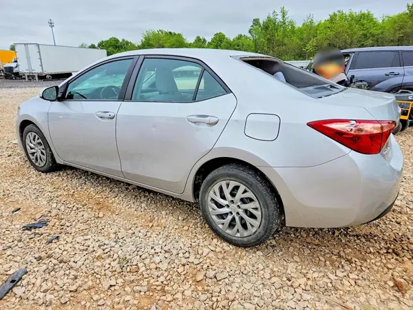 2T1BURHE9HC863589 2017 TOYOTA COROLLA - Image 2