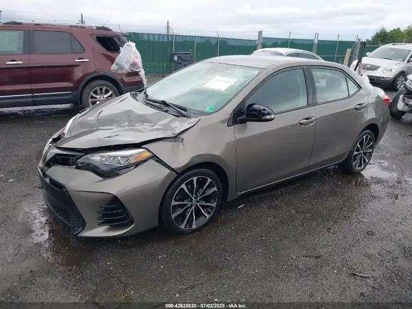 2T1BURHE9HC870798 2017 TOYOTA COROLLA - Image 2