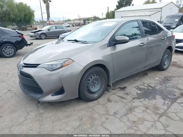 2T1BURHE9HC873734 2017 TOYOTA COROLLA - Image 2
