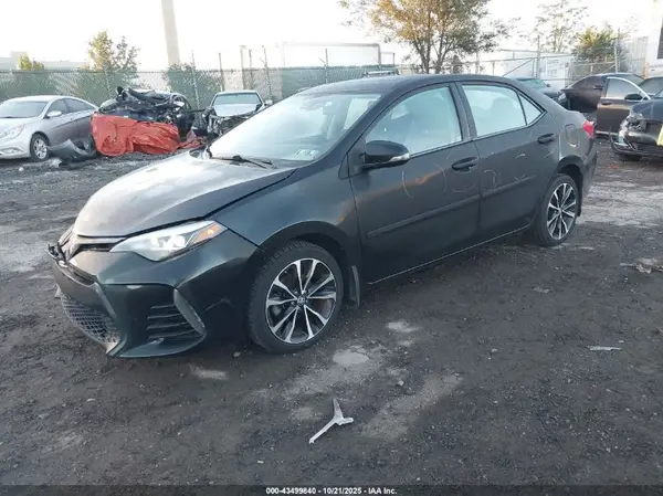 2T1BURHE9HC875161 2017 TOYOTA COROLLA - Image 2