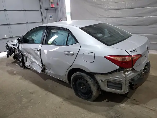2T1BURHE9HC876438 2017 TOYOTA COROLLA - Image 2