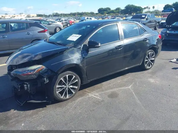 2T1BURHE9HC877055 2017 TOYOTA COROLLA - Image 2