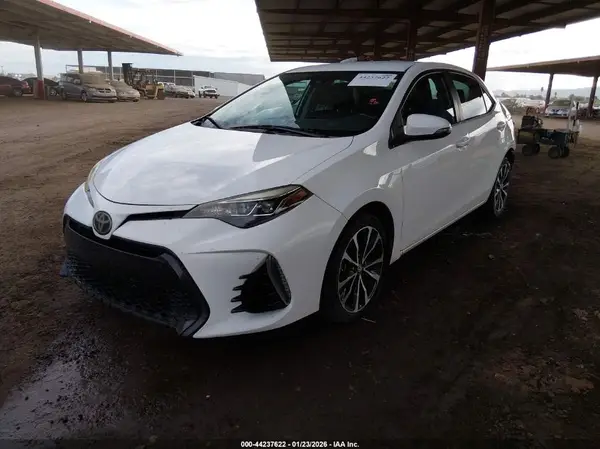 2T1BURHE9HC878223 2017 TOYOTA COROLLA - Image 2