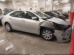 2T1BURHE9HC885916 2017 TOYOTA COROLLA