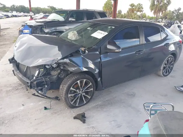 2T1BURHE9HC888685 2017 TOYOTA COROLLA - Image 2