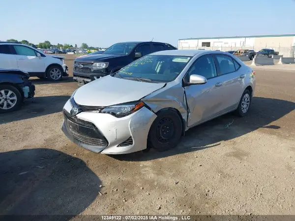 2T1BURHE9HC903542 2017 TOYOTA COROLLA - Image 2