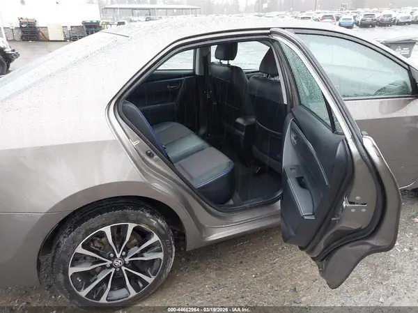 2T1BURHE9HC922401 2017 TOYOTA COROLLA - Image 8