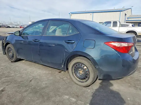 2T1BURHE9HC924875 2017 TOYOTA COROLLA - Image 2