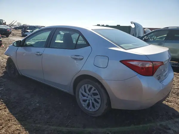 2T1BURHE9HC925167 2017 TOYOTA COROLLA - Image 2