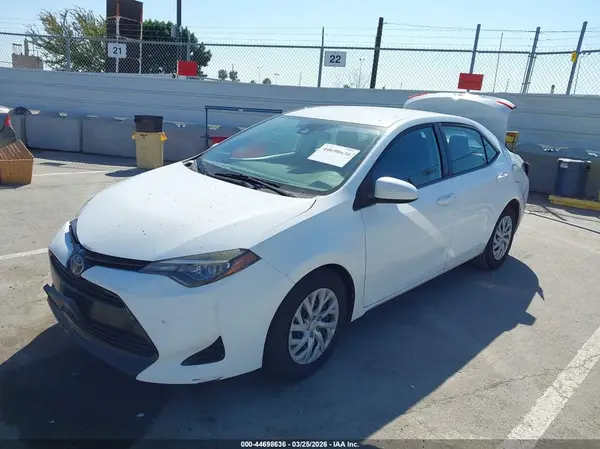 2T1BURHE9HC926108 2017 TOYOTA COROLLA - Image 2