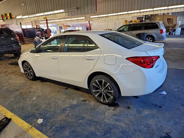 2T1BURHE9HC928845 2017 TOYOTA COROLLA - Image 2