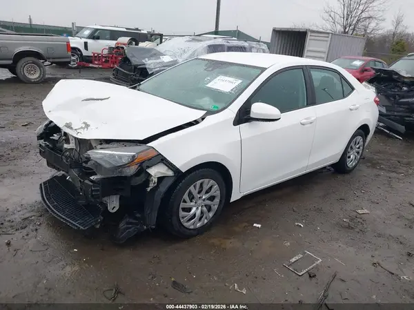 2T1BURHE9HC944284 2017 TOYOTA COROLLA - Image 2