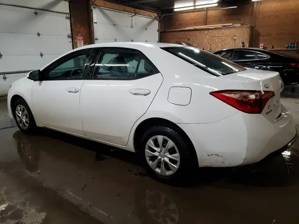 2T1BURHE9HC944415 2017 TOYOTA COROLLA - Image 2