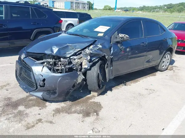 2T1BURHE9HC953910 2017 TOYOTA COROLLA - Image 2