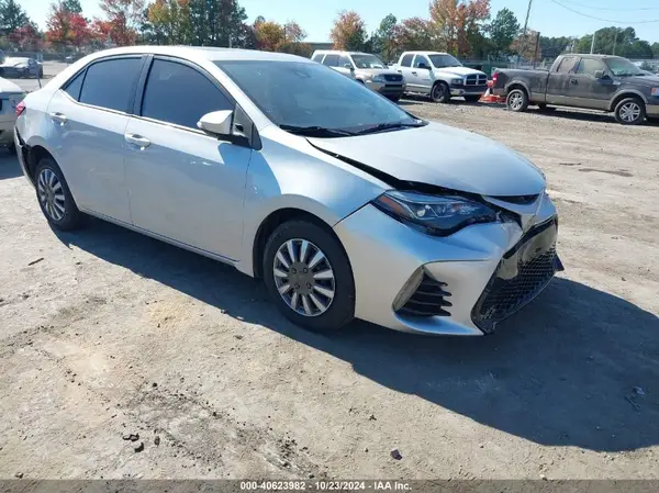 2T1BURHE9HC954586 2017 TOYOTA COROLLA - Image 1