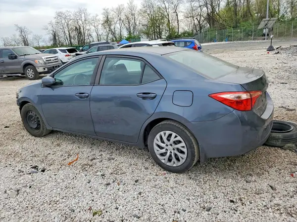 2T1BURHE9HC955303 2017 TOYOTA COROLLA - Image 2