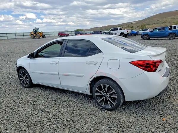 2T1BURHE9HC959528 2017 TOYOTA COROLLA - Image 2