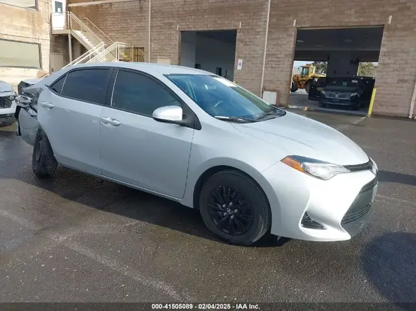 2T1BURHE9HC959996 2017 TOYOTA COROLLA - Image 1