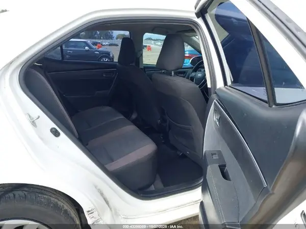 2T1BURHE9JC003732 2018 TOYOTA COROLLA - Image 8