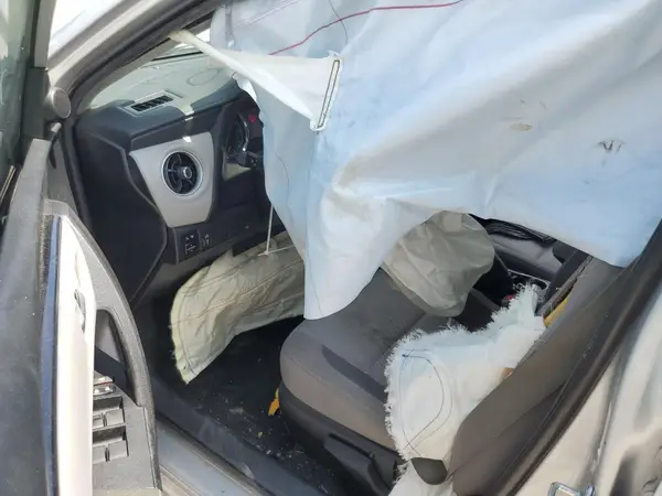 2T1BURHE9JC003777 2018 TOYOTA COROLLA - Image 8