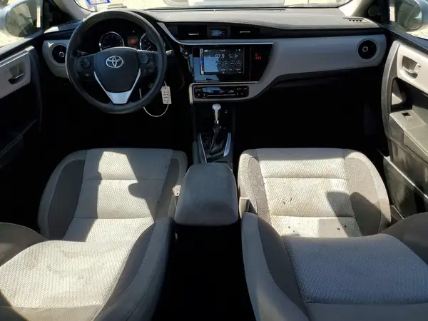 2T1BURHE9JC005268 2018 TOYOTA COROLLA - Image 8
