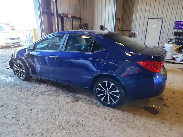 2T1BURHE9JC006565 2018 TOYOTA COROLLA - Image 2