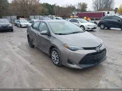 2T1BURHE9JC006713 2018 TOYOTA COROLLA