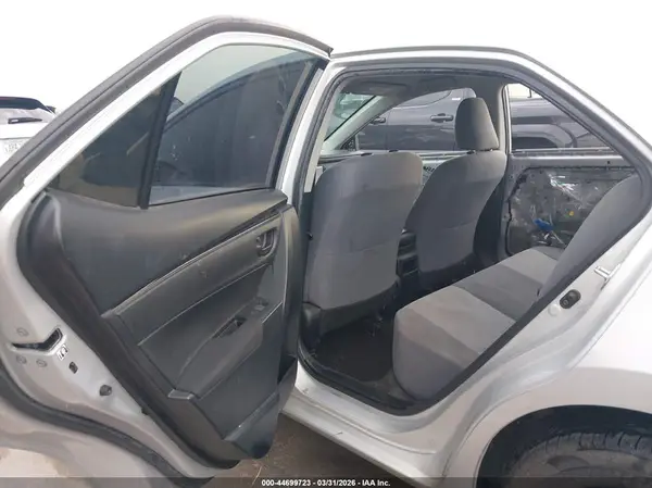 2T1BURHE9JC008574 2018 TOYOTA COROLLA - Image 8