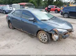 2T1BURHE9JC008882 2018 TOYOTA COROLLA