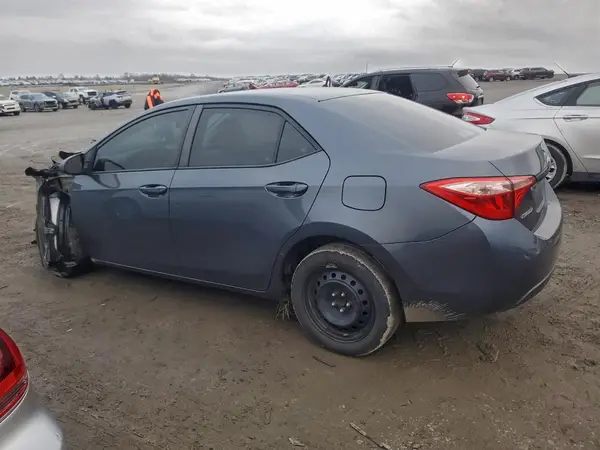 2T1BURHE9JC009482 2018 TOYOTA COROLLA - Image 2