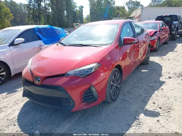 2T1BURHE9JC010972 2018 TOYOTA COROLLA - Image 2