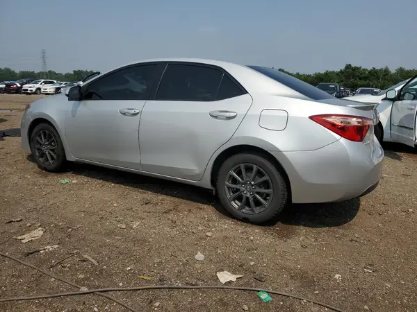 2T1BURHE9JC012933 2018 TOYOTA COROLLA - Image 2