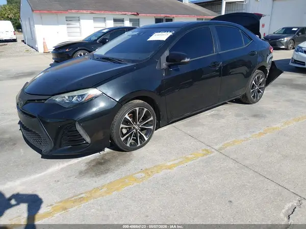 2T1BURHE9JC015542 2018 TOYOTA COROLLA - Image 2