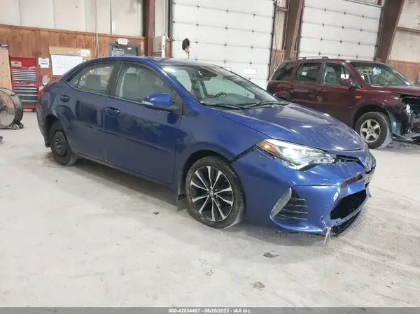 2T1BURHE9JC018666 2018 TOYOTA COROLLA - Image 1