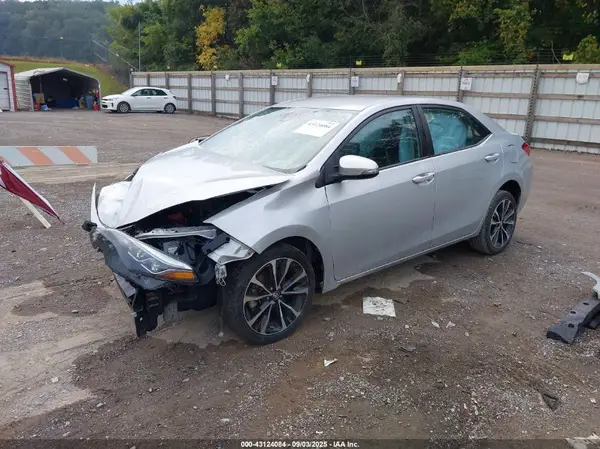 2T1BURHE9JC020434 2018 TOYOTA COROLLA - Image 2