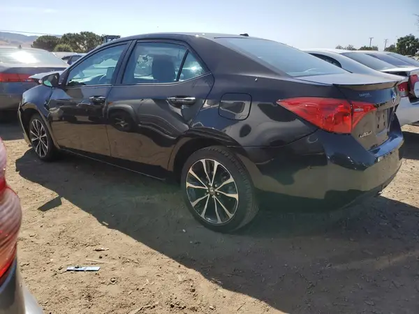 2T1BURHE9JC023642 2018 TOYOTA COROLLA - Image 2