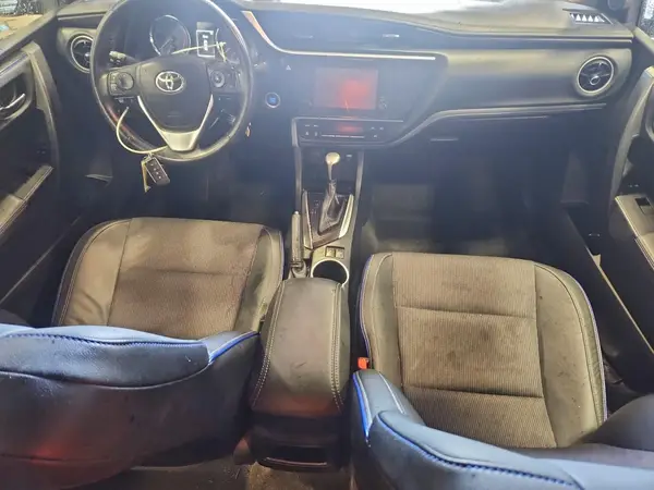 2T1BURHE9JC025990 2018 TOYOTA COROLLA - Image 8