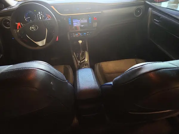 2T1BURHE9JC026055 2018 TOYOTA COROLLA - Image 8