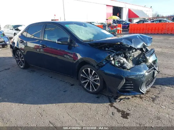 2T1BURHE9JC030767 2018 TOYOTA COROLLA - Image 1