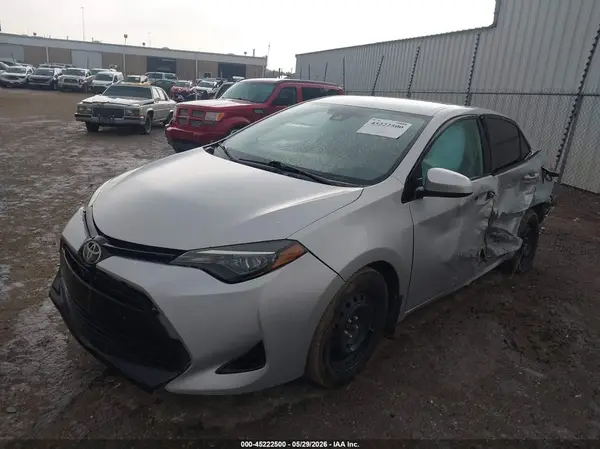 2T1BURHE9JC032485 2018 TOYOTA COROLLA - Image 2