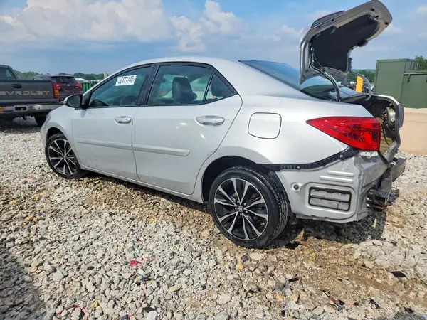2T1BURHE9JC033216 2018 TOYOTA COROLLA - Image 2