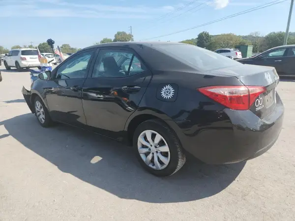 2T1BURHE9JC036990 2018 TOYOTA COROLLA - Image 2