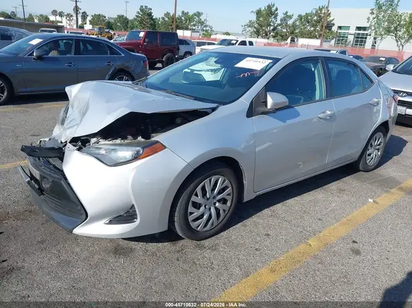 2T1BURHE9JC037783 2018 TOYOTA COROLLA - Image 2