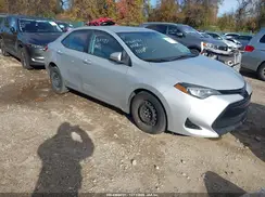 2T1BURHE9JC038142 2018 TOYOTA COROLLA